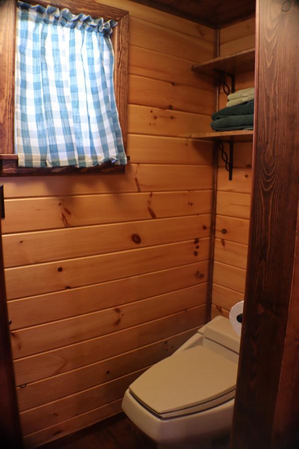 Storybook Village Pine Cove Luaran gambar